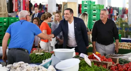 Başkan Uzun’dan esnafa ve vatandaşa bayram ziyareti