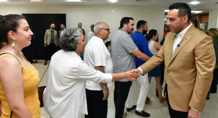 Başkan Yıldız, Kurban Bayramı öncesi Çiğli Belediyesi personeliyle bayramlaştı