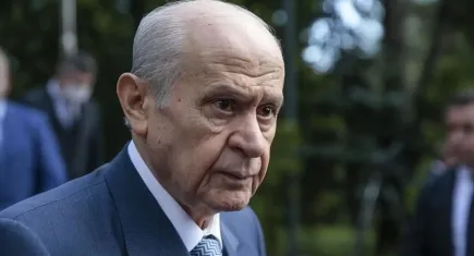 Bahçeli’den yeni anayasa açıklaması: Bayram sonrası Meclis’e görev düşüyor