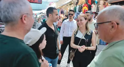 Başkan Nilüfer Çınarlı Mutlu’dan bayramda esnafa sürpriz ziyaret
