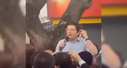 Kolombiya'da cumhurbaşkanı adayına silahlı saldırı: Senatör Uribe ağır yaralandı