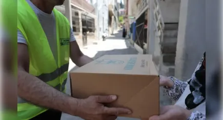 Konak’ta kurban bağışları ihtiyaç sahiplerinin sofrasına ulaşıyor
