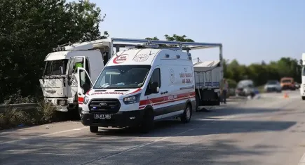 Bakan Yerlikaya açıkladı: Bayramın üçüncü gününde 722 trafik kazasında 6 kişi hayatını kaybetti