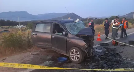 İzmir Menderes’te trafik kazası can aldı! 5 ölü, 2 yaralı