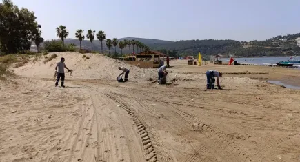 Efes Selçuk Belediyesi'nden bayram sonrası temizlik seferberliği
