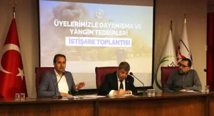 İzmir'de yanan sandalye fabrikası sektör dayanışmasıyla yeniden üretime geçti