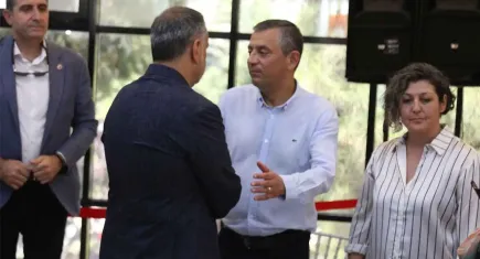 Aslanoğlu’ndan Ferdi Zeyrek açıklaması: İyilikle anılacak bir yaşam bıraktı 