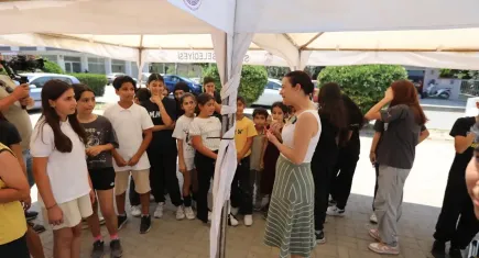 Efes'e 3'üncü Kent Lokantası Öğrenci Otobüsü