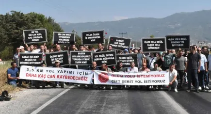 TOSBİ girişindeki tek şeritli yol bir can daha aldı: İşçiler tepkili