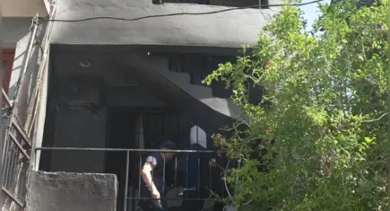 Bayraklı'da facianın eşiğinden dönüldü: Evde yangın çıktı, tüp patladı!