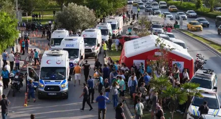 İzmir’deki depo yangını nedeniyle tahliye edilmişti: Medicana Hastanesi yeniden hizmet vermeye başladı