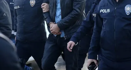 FETÖ'nün Kara Kuvvetleri yapılanmasına operasyon: 7 gözaltı