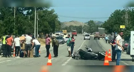Tire'de motosiklet kazası: 3 yaralı