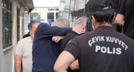 ‘Bıçak parası’ adı altında haksız kazanç elde etmişlerdi: 10 zanlı adliyeye gönderildi