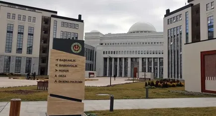 Yargıtay'dan emsal karar: Casus yazılımla eşinin yazışmalarını kaydetti, cezayı yedi!