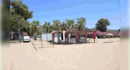 Şezlong kiralamadan paketli gıdaya… Festival Büfe hizmete açıldı 