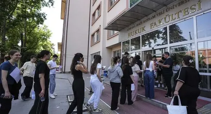 YKS’nin ikinci oturumu olan AYT bugün başlıyor