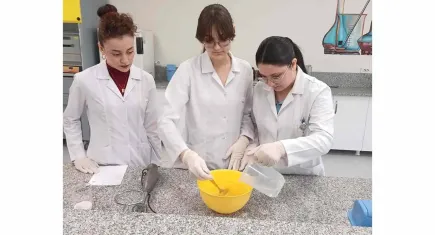 Ege Üniversitesi’nde atık yağlar sabuna dönüşüyor