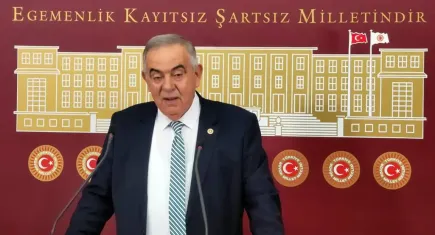 Altıntaş’tan hükümete yangın eleştirisi: Tedbirsizliğin devam etmesi liyakatsizliktendir
