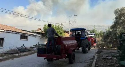 İzmir haber: Tire'deki yangın yerleşim yerlerine sıçradı