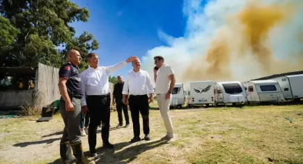 Başkan Tugay yangın bölgesinde: Havadan söndürme kapasitemiz artırılmalı