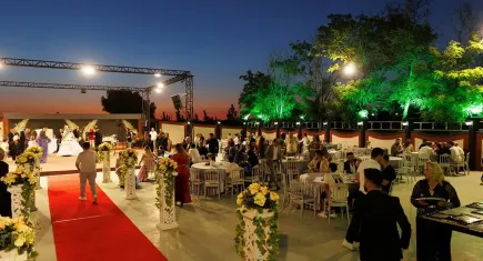 Buca Gölet'in düğün salonu yenilendi