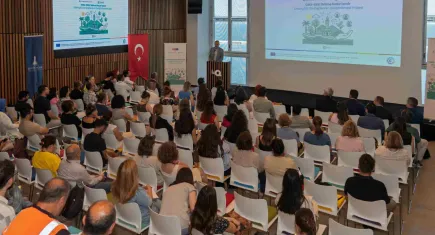 İzmir'de İklime Hazır İzmir Çalıştayı düzenlendi