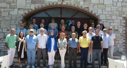 İzmir Gazeteciler Cemiyeti, Bakırçay’daki yerel basınla mesleki sorunları masaya yatırdı