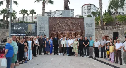 Madımak Katliamı’nın 32. yılında Karabağlar’da anma töreni düzenlendi