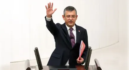 AK Parti İzmir vekillerinden Özgür Özel’e eleştiri yağmuru