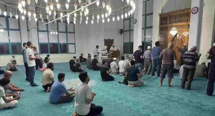 Türkiye'nin dört bir yanında orman yangınları için dua edildi