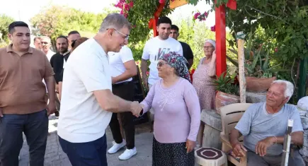 Başkan Tugay yangın bölgesinde: Elimizden gelenin en iyisini yapacağız
