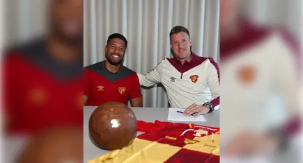 Göztepe Gomes'i transfer etti