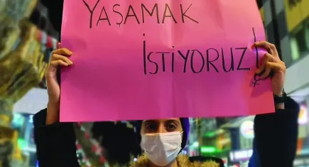 Kadın örgütü şüpheli kadın ölümlerine dikkat çekti
