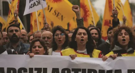 Eğitim emekçileri alanlarda: Grevli Toplu Sözleşme hakkımızı istiyoruz