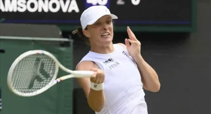 Iga Swiatek'ten Wimbledon'da tarihi zafer: 57 dakikada şampiyon oldu!
