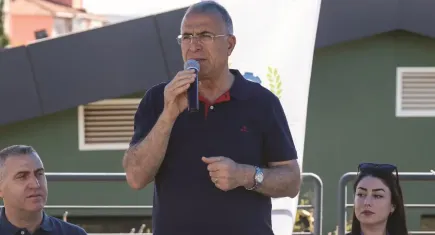 Işık, yangının kahramanları ile bir araya geldi