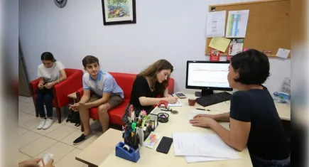 Karşıyaka Belediyesi LGS öğrencilerini unutmadı: Gençlerimizin yanında olmayı sürdürüyoruz  