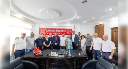 Başkan Tugay, Aliağa’da aşure lokmasına katıldı