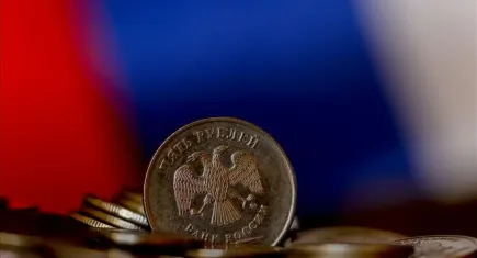 Rusya’dan tarihi ihracat hamlesi: Ruble ilk kez yüzde 50 barajını aştı!