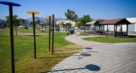 Bornova’da unutulan Terapi Bahçesi yeniden canlanıyor: Engelli bireylere umut olacak