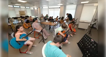 Efes Selçuk’ta dolu dolu yaz programı: Yaz okuluna yoğun ilgi! 