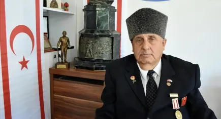 Kıbrıs gazisi Cevdet Kürtdur, 51 yıldır savaşın acı izlerini taşıyor