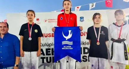 Aliağalı Minik Taekwondocular Manisa’dan Madalya ve Kupa ile Döndü