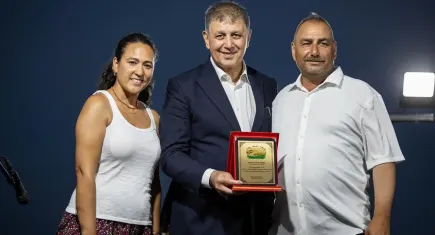 Cemil Tugay’dan Dikili Deliktaş’ta birlik mesajı: Başa çıkamayacağımız zorluk yok