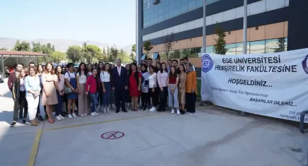 Ege Üniversitesi Hemşirelik Fakültesi, 70 yıldır sağlık sektörüne nitelikli hemşireler kazandırıyor