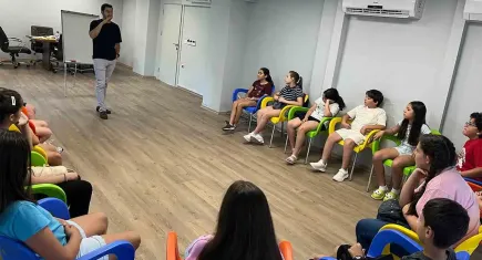 İzmir Çocuk Meclisi’nde ‘Akran Zorbalığı ile Mücadele’ eğitimi