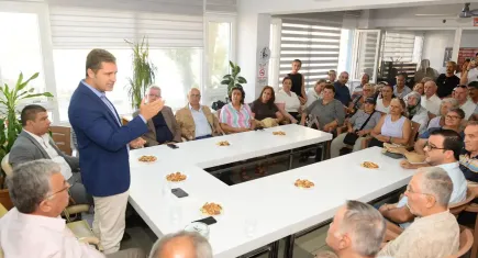 Eski Memleket Partililer Tire’de CHP rozeti taktı