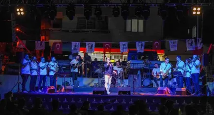 Gaziemir Yaz Konserleri ağustosta devam edecek