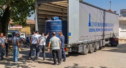 İzmir Büyükşehir’den yangın bölgesine su deposu desteği